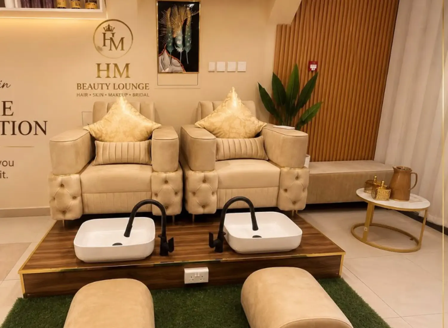Relaxing beauty area at HM Beauty Lounge